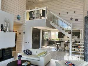 Дом 330м², 2-этажный, участок 26 сот.  