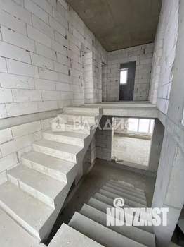Дом 204м², 2-этажный, участок 12 сот.  