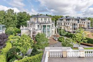 Дом 1278м², 3-этажный, участок 13 сот.  