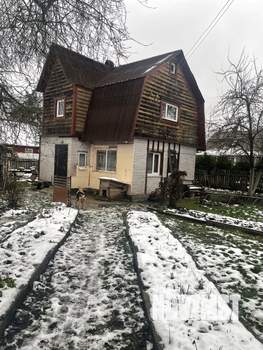 Дом 61м², 2-этажный, участок 8 сот.  