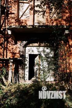 Дом 980м&sup2;, 4-этажный, участок 12 сот.  