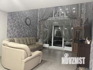 Дом 322м², 2-этажный, участок 6 сот.  