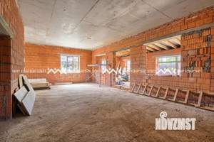 Дом 710м², 3-этажный, участок 12 сот.  