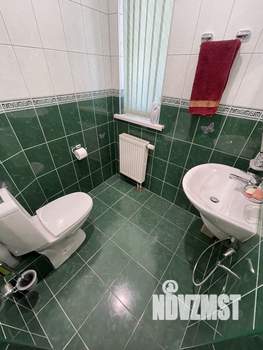 Дом 272м², 2-этажный, участок 25 сот.  