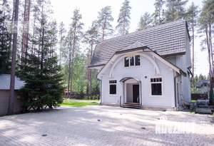 Дом 317м², 2-этажный, участок 15 сот.  