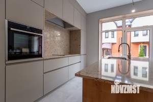 Таунхаус 178м², 3-этажный, участок 2 сот.  