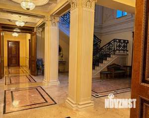 Дом 800м², 2-этажный, участок 18 сот.  