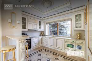 Дом 625м², 2-этажный, участок 14 сот.  