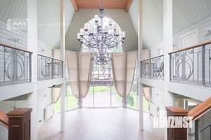 Дом 317м², 2-этажный, участок 15 сот.  