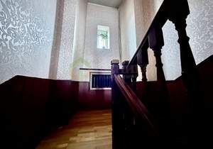 Дом 330м&sup2;, 3-этажный, участок 12 сот.  