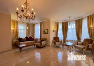 Дом 274м², 3-этажный, участок 12 сот.  