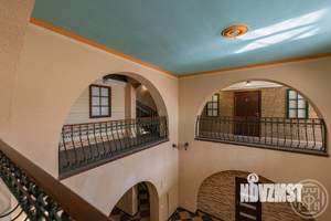 Дом 924м², 3-этажный, участок 9 сот.  