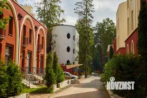 Таунхаус 251м², 3-этажный, участок 2 сот.  