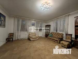 Дом 470м², 3-этажный, участок 8 сот.  