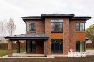 Дом 212м², 2-этажный, участок 14 сот.  