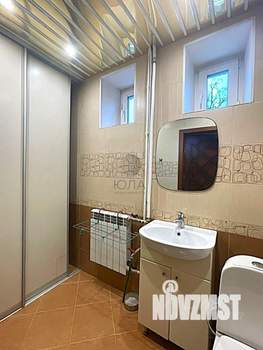 Дом 203м², 3-этажный, участок 10 сот.  