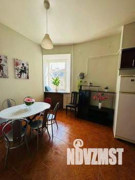 2-к квартира, посуточно, 76м2, 1/1 этаж