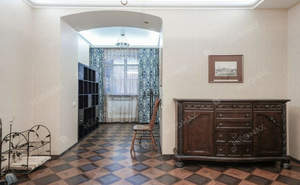 3-к квартира, на длительный срок, 93м2, 1/3 этаж