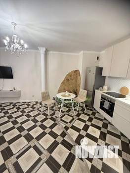 Студия квартира, посуточно, 34м2, 14/24 этаж