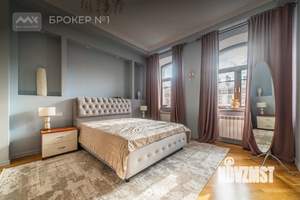 4-к квартира, на длительный срок, 156м2, 4/5 этаж