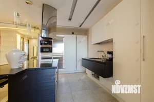 4-к квартира, на длительный срок, 140м2, 17/25 этаж