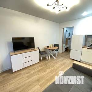 Студия квартира, посуточно, 28м2, 4/9 этаж