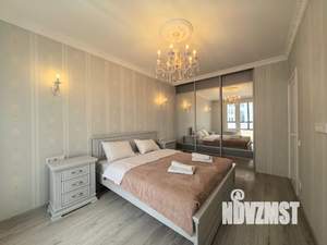 1-к квартира, посуточно, 35м2, 9/18 этаж
