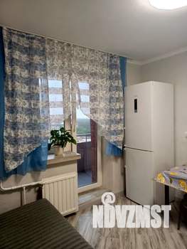 1-к квартира, посуточно, 40м2, 15/16 этаж