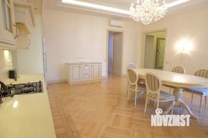 4-к квартира, на длительный срок, 180м2, 3/4 этаж