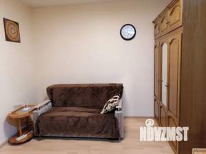 1-к квартира, посуточно, 44м2, 7/25 этаж