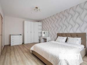 1-к квартира, посуточно, 35м2, 4/25 этаж