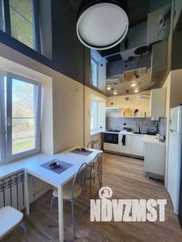 2-к квартира, посуточно, 41м2, 3/3 этаж