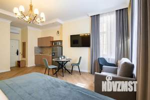 Студия квартира, посуточно, 35м2, 1/4 этаж