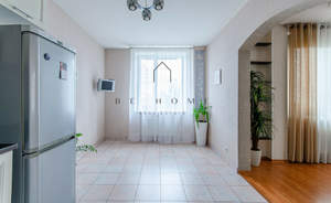 4-к квартира, на длительный срок, 140м2, 6/10 этаж