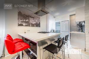 3-к квартира, на длительный срок, 180м2, 2/4 этаж