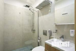 1-к квартира, посуточно, 18м2, -1/2 этаж