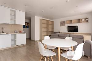 1-к квартира, на длительный срок, 62м2, 4/10 этаж