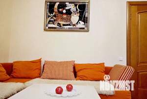 2-к квартира, посуточно, 70м2, 1/1 этаж