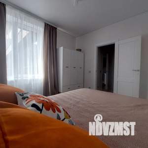 1-к квартира, посуточно, 41м2, 8/12 этаж