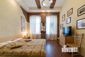 1-к квартира, посуточно, 63м2, 2/4 этаж