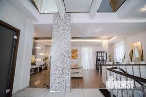 4-к квартира, на длительный срок, 180м2, 2/3 этаж