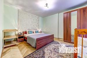 3-к квартира, посуточно, 80м2, 1/1 этаж