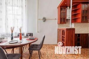 3-к квартира, посуточно, 101м2, 2/4 этаж