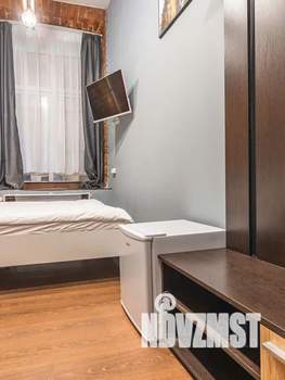 Студия квартира, посуточно, 25м2, 1/5 этаж