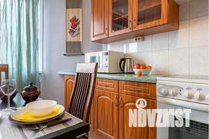 1-к квартира, посуточно, 50м2, 21/28 этаж
