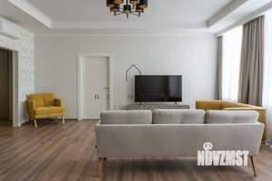 4-к квартира, на длительный срок, 300м2, 7/8 этаж