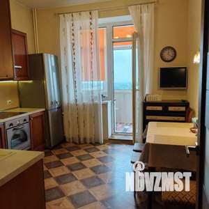 1-к квартира, посуточно, 45м2, 14/16 этаж