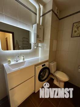 1-к квартира, посуточно, 37м2, 4/5 этаж