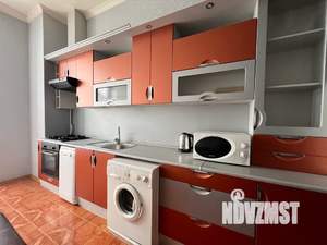 1-к квартира, посуточно, 56м2, 2/4 этаж
