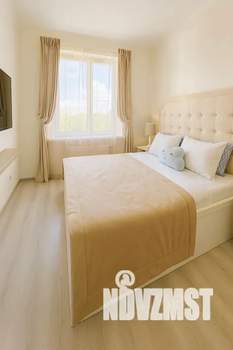 Студия квартира, посуточно, 35м2, 7/12 этаж